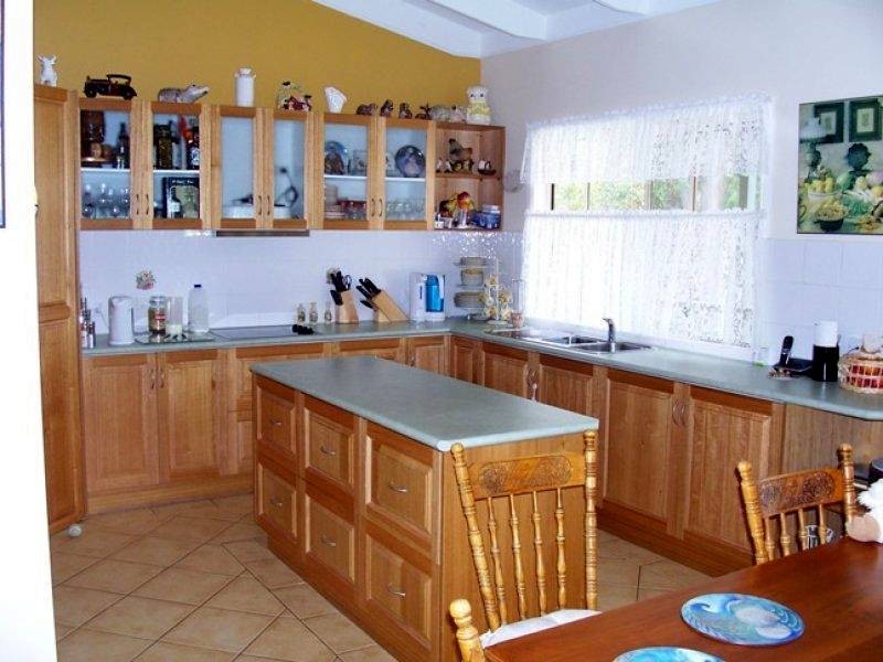 21-23 Cabriolet Street, Macleay Island QLD 4184