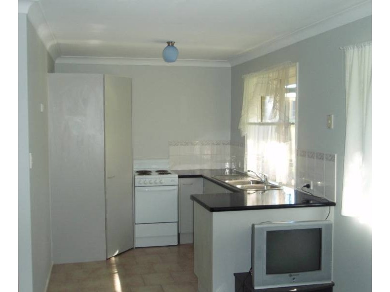 12 Blue Water Crescent, Macleay Island QLD 4184