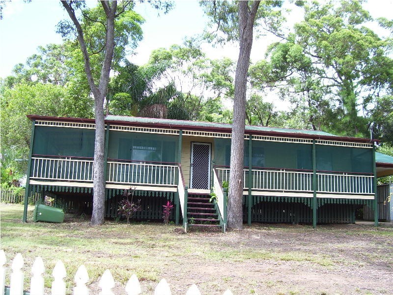 41 Cooee Cres, Macleay Island QLD 4184