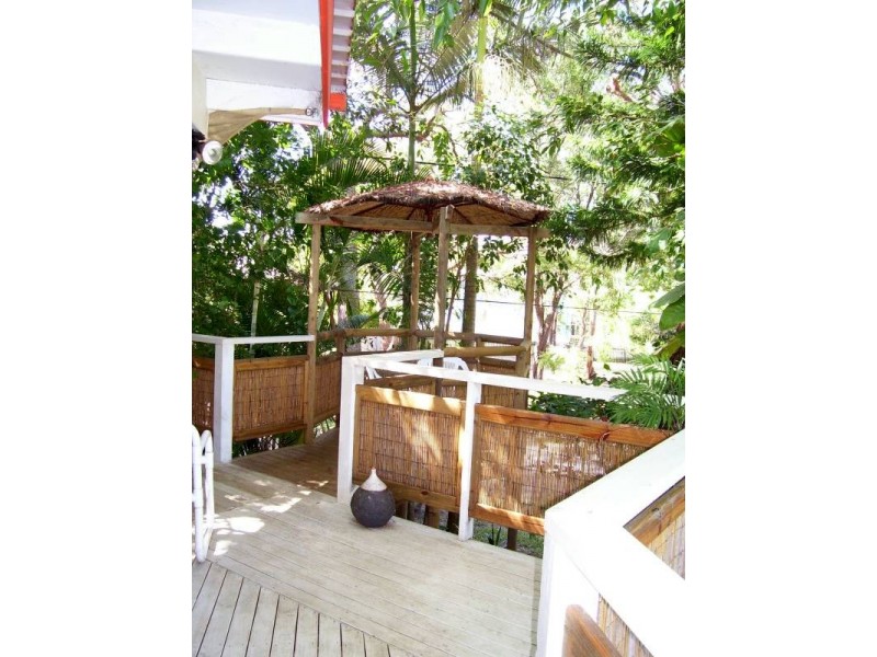 19 Ooyan Street, Coochiemudlo Island QLD 4184