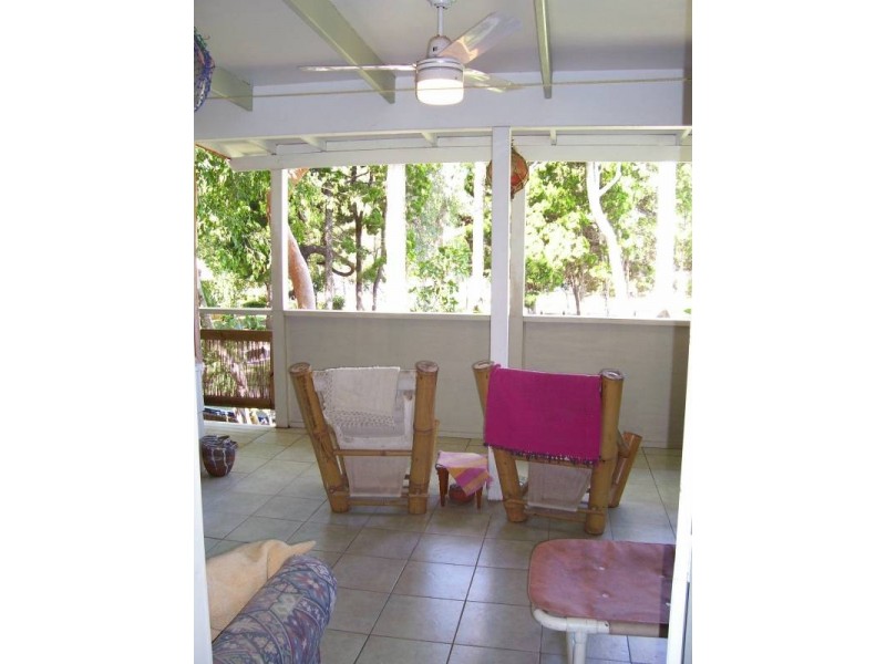 19 Ooyan Street, Coochiemudlo Island QLD 4184