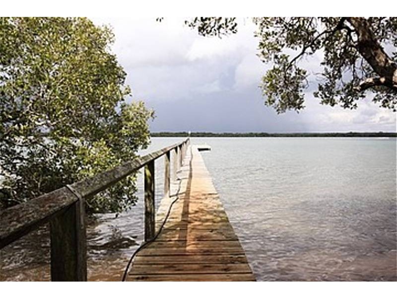 130 Western Road, Macleay Island QLD 4184