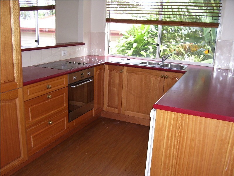 130 Western Road, Macleay Island QLD 4184