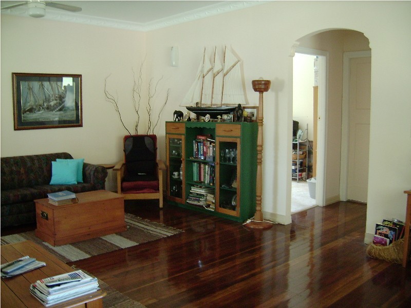 36 Francis Road, Macleay Island QLD 4184