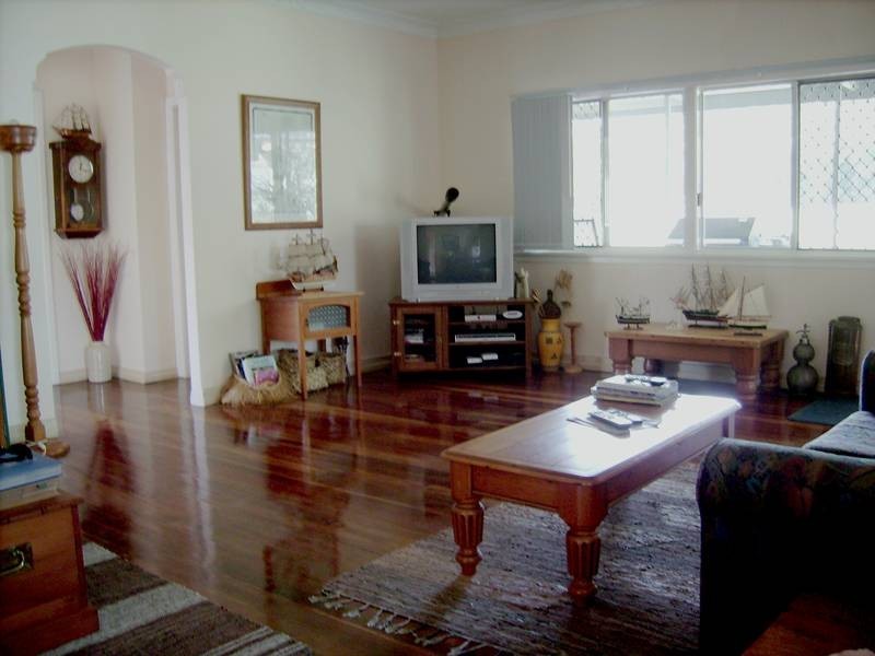 36 Francis Road, Macleay Island QLD 4184