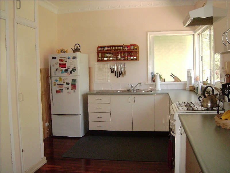 36 Francis Road, Macleay Island QLD 4184