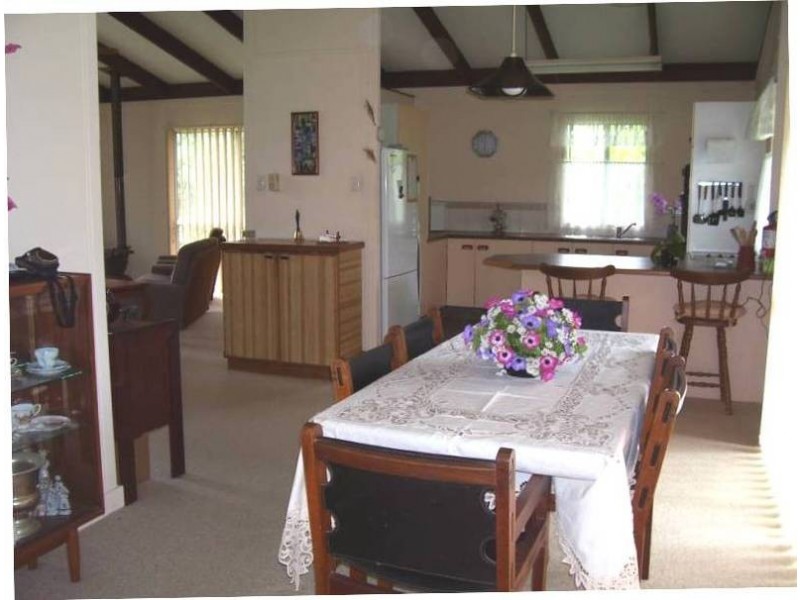 2-10 Zelma Court, Macleay Island QLD 4184