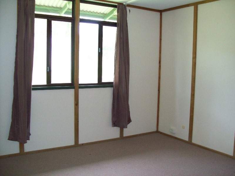 56 Scotts Road, Macleay Island QLD 4184