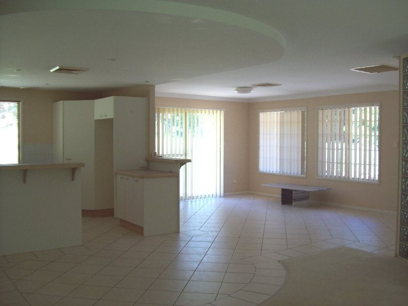 40 Coondooroopa Drive, Macleay Island QLD 4184