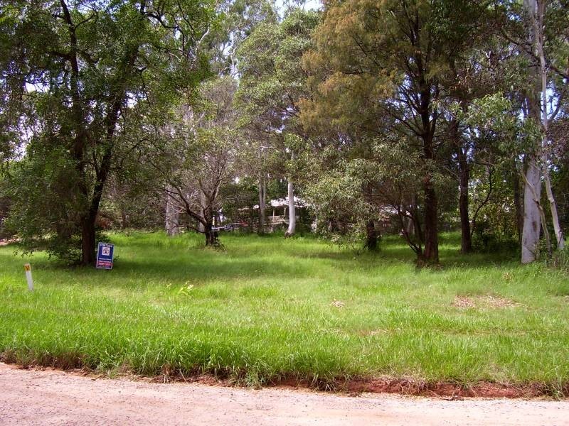 26 Cliff Terrace, Macleay Island QLD 4184