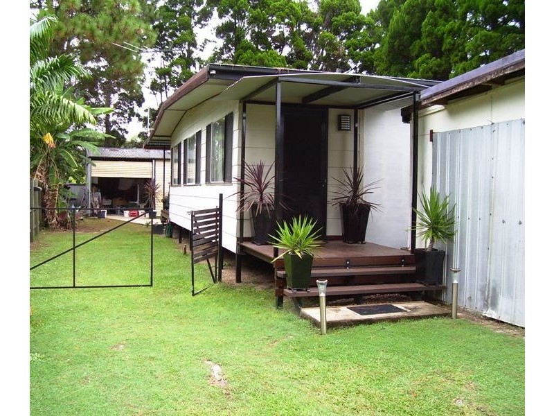 18 Marine Street, Macleay Island QLD 4184