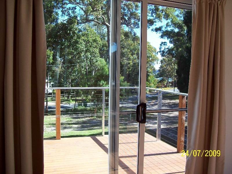 30 Coondooroopa Drive, Macleay Island QLD 4184