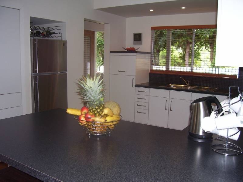 35 Tina Avenue, Lamb Island QLD 4184