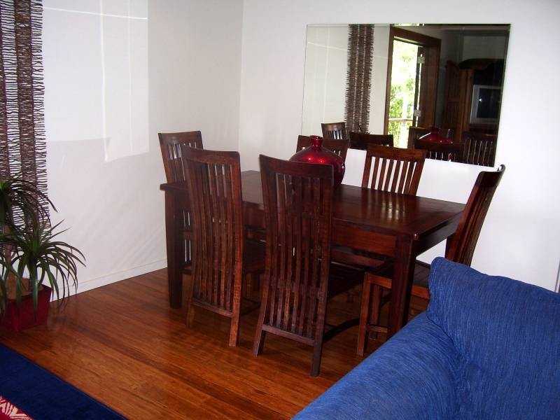 35 Tina Avenue, Lamb Island QLD 4184