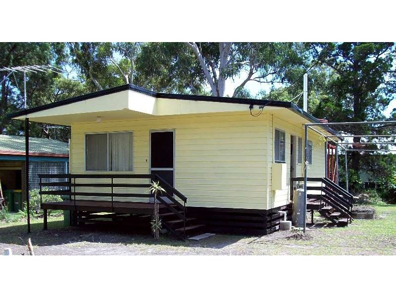 9 Dalpura, Macleay Island QLD 4184