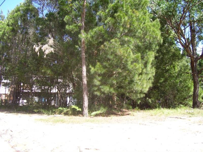 5 Dinjerra Street, Macleay Island QLD 4184