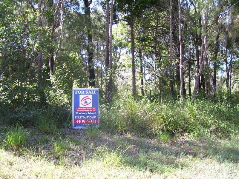 4 Piccaninny Street, Macleay Island QLD 4184