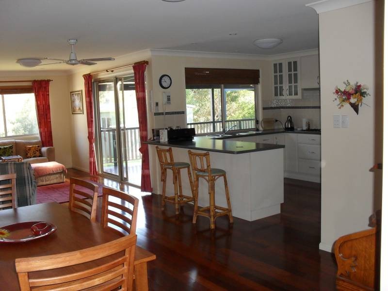 5 Arthur Street, Macleay Island QLD 4184