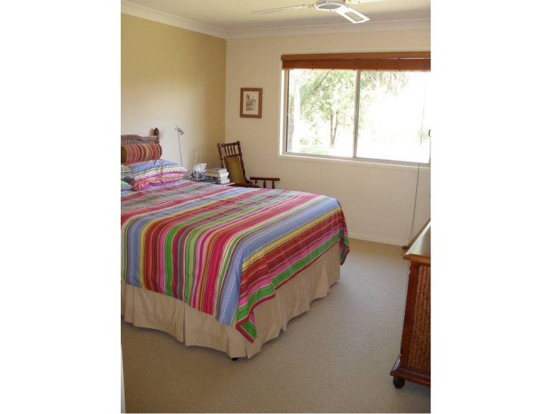 5 Arthur Street, Macleay Island QLD 4184