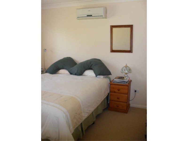 5 Arthur Street, Macleay Island QLD 4184