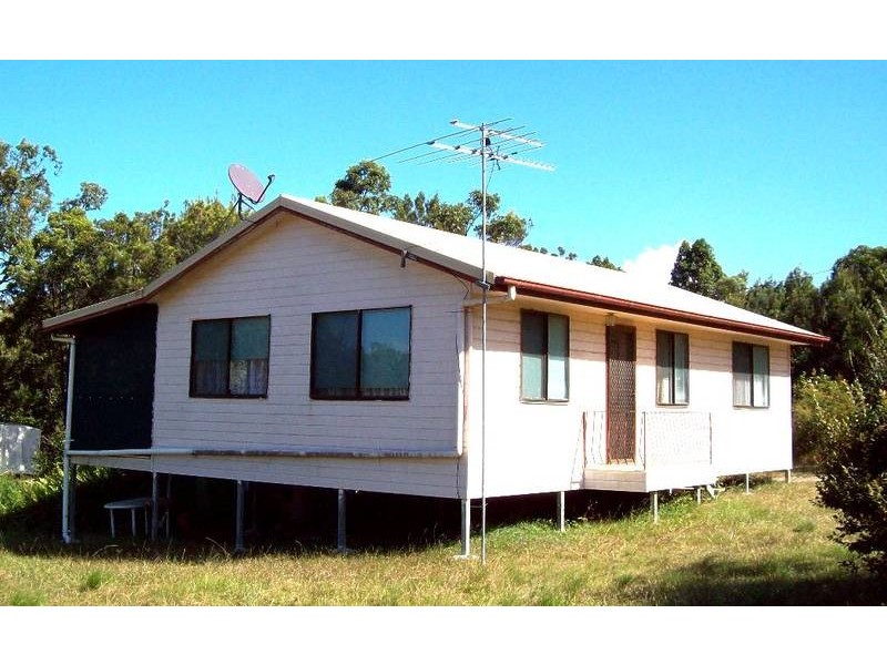 24 Hastings Terrace, Macleay Island QLD 4184