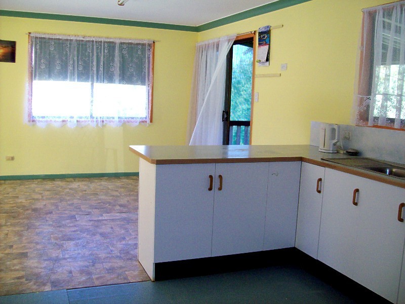 24 Hastings Terrace, Macleay Island QLD 4184