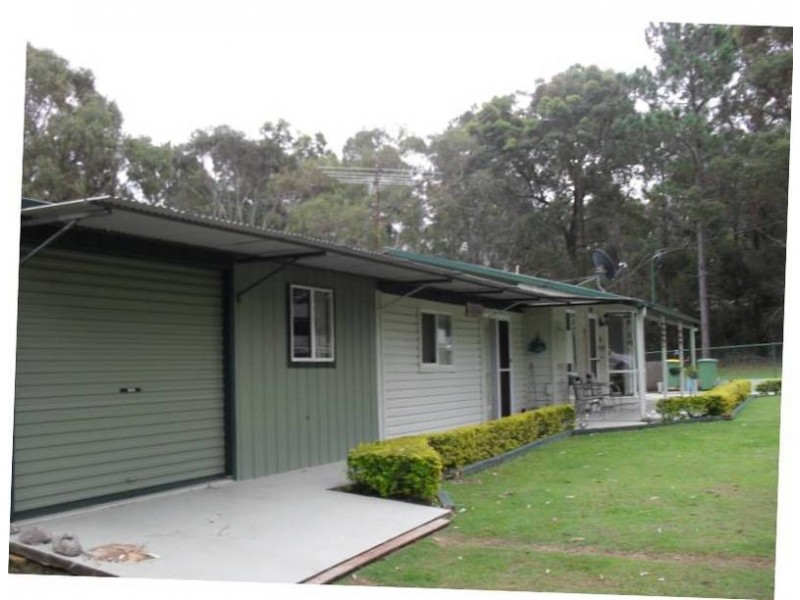 35-37 Nugent Street, Macleay Island QLD 4184