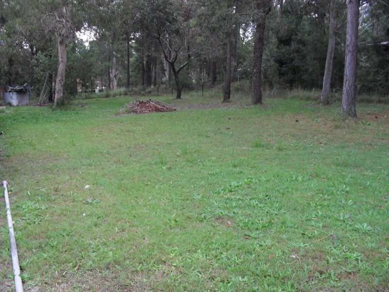 33 Nugent Street, Macleay Island QLD 4184