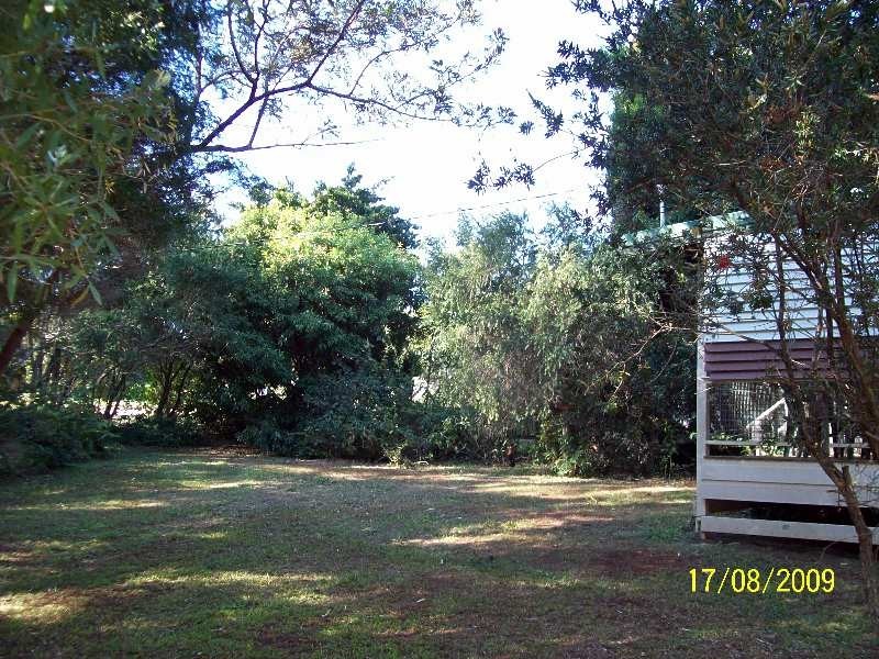 2 Eastbourne Terrace, Macleay Island QLD 4184