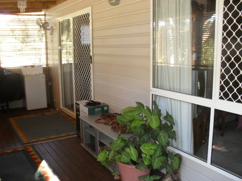 2 Parakeet Street, Macleay Island QLD 4184