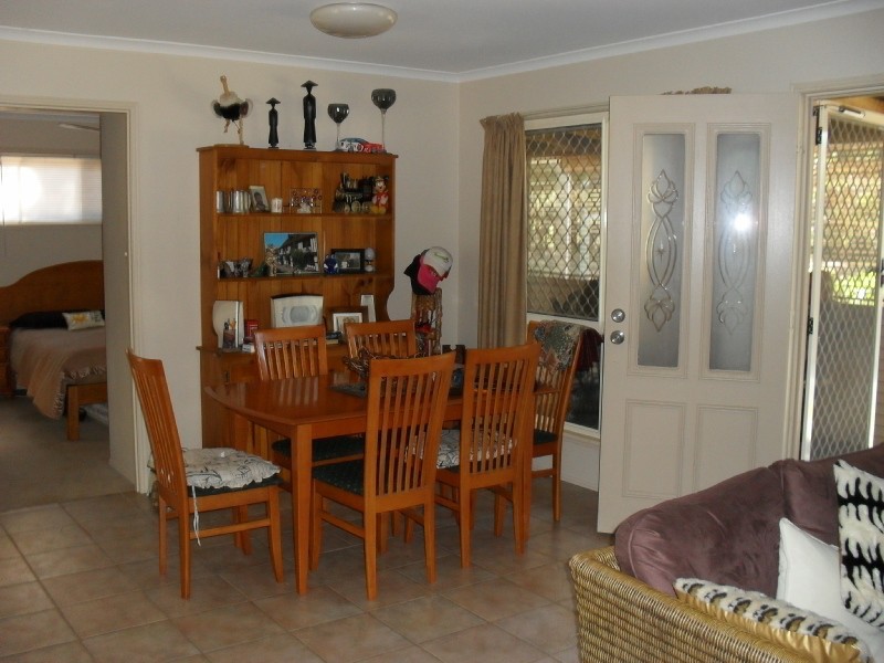 2 Parakeet Street, Macleay Island QLD 4184