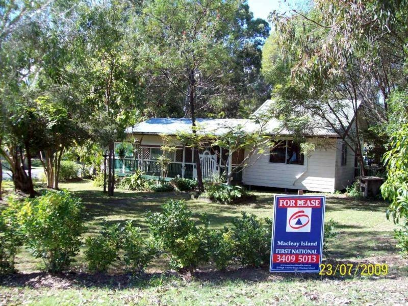 29 Dalpura Street, Macleay Island QLD 4184