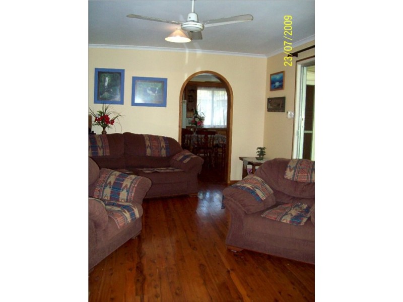 29 Dalpura Street, Macleay Island QLD 4184