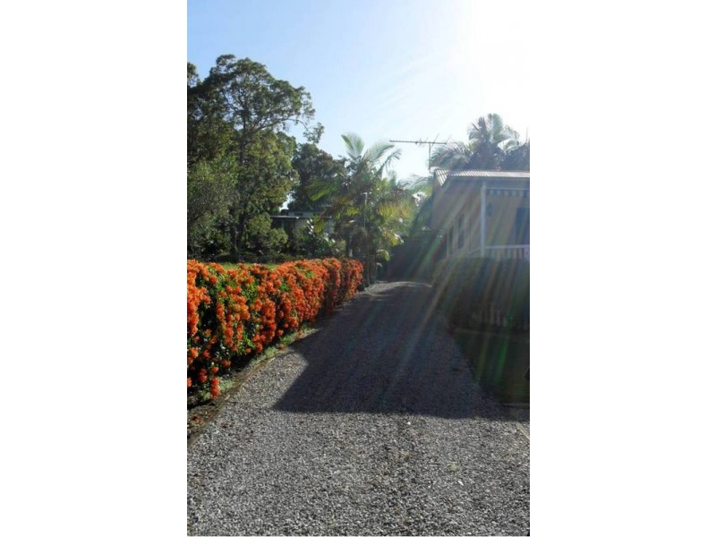 19 Benowa Street, Macleay Island QLD 4184