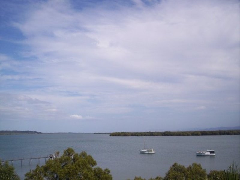 106 Western Road, Macleay Island QLD 4184