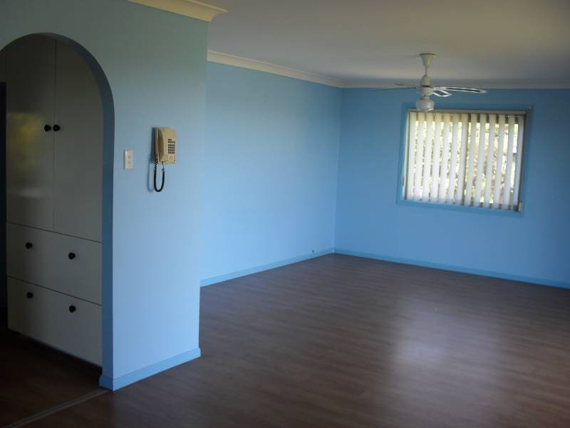 106 Western Road, Macleay Island QLD 4184