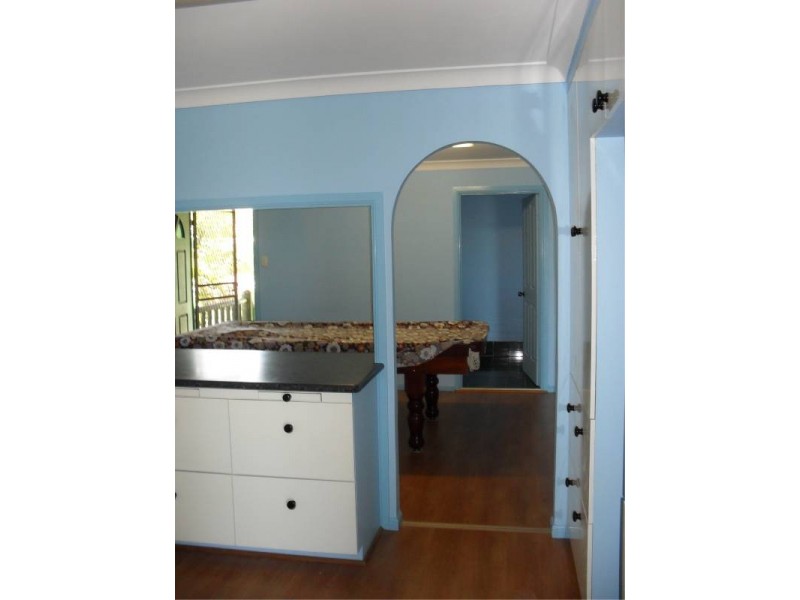 106 Western Road, Macleay Island QLD 4184