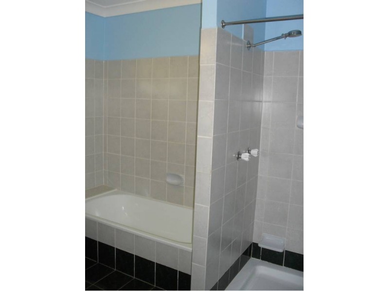 106 Western Road, Macleay Island QLD 4184