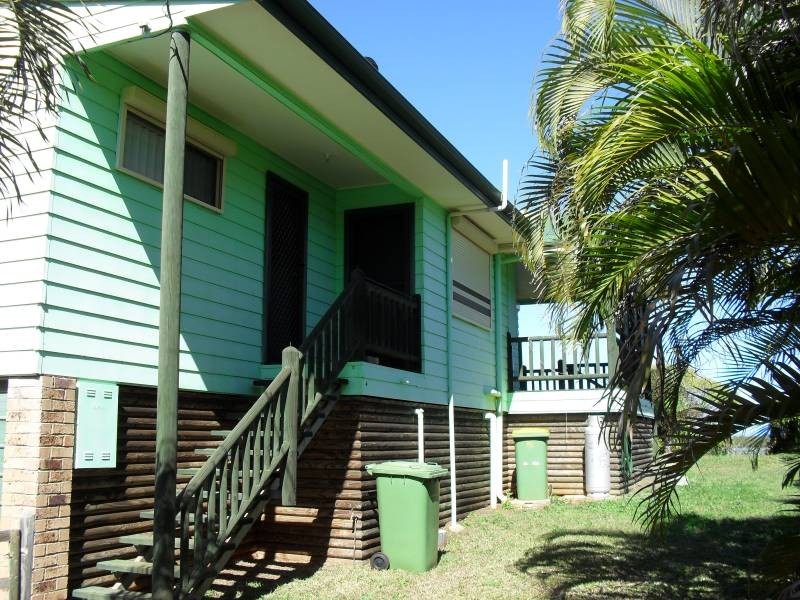 106 Western Road, Macleay Island QLD 4184