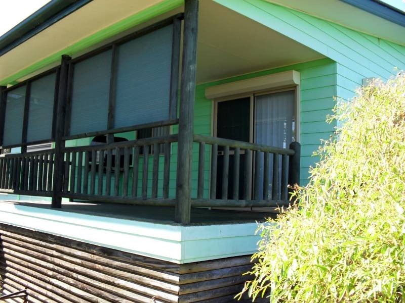 106 Western Road, Macleay Island QLD 4184