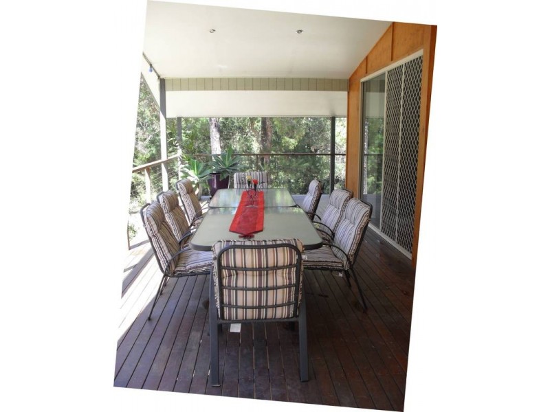 2 President Terrace, Macleay Island QLD 4184
