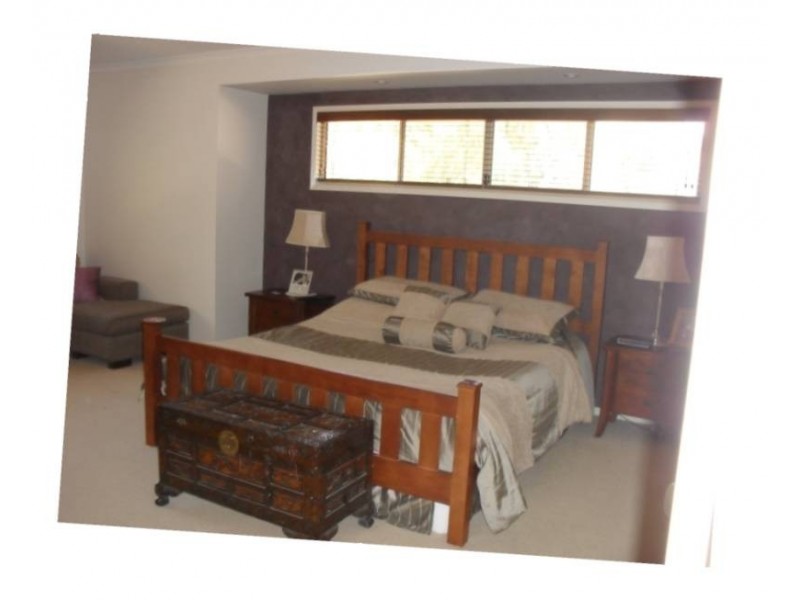 2 President Terrace, Macleay Island QLD 4184