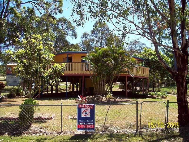 11 Mawarra Street, Macleay Island QLD 4184