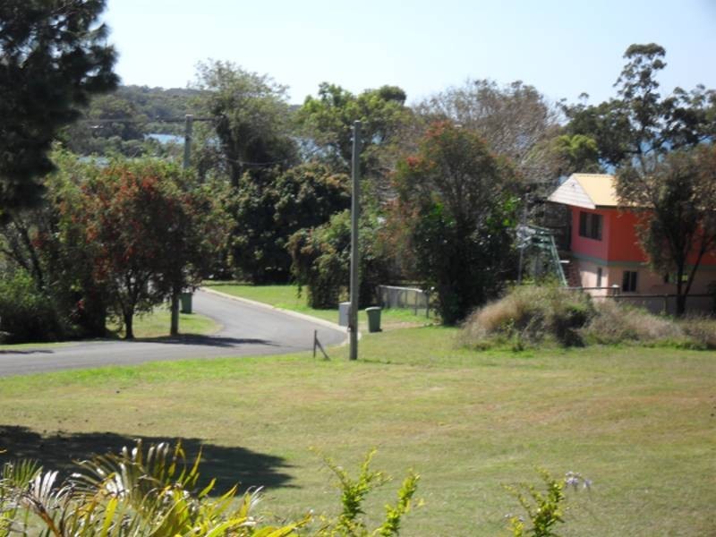 2 Quail Place, Macleay Island QLD 4184