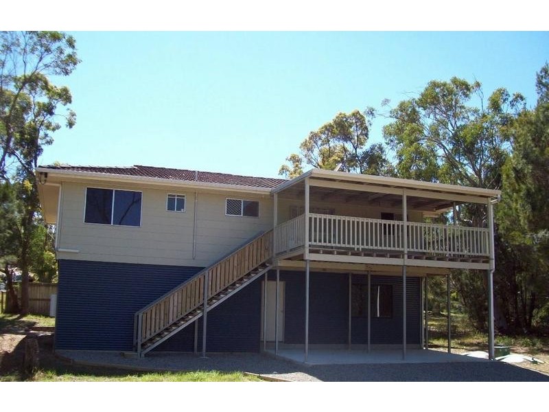 21 Hastings Terrace, Macleay Island QLD 4184