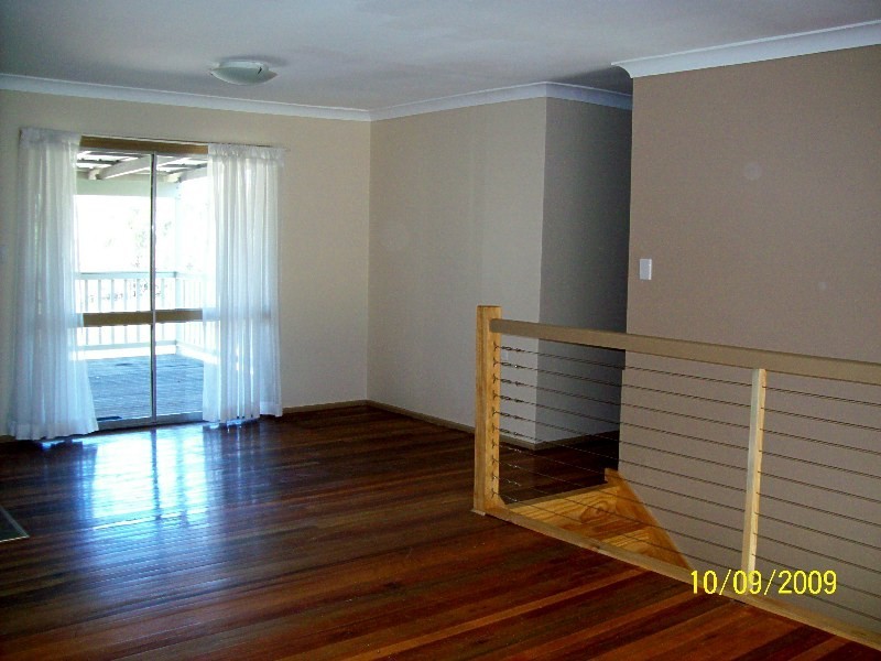 21 Hastings Terrace, Macleay Island QLD 4184