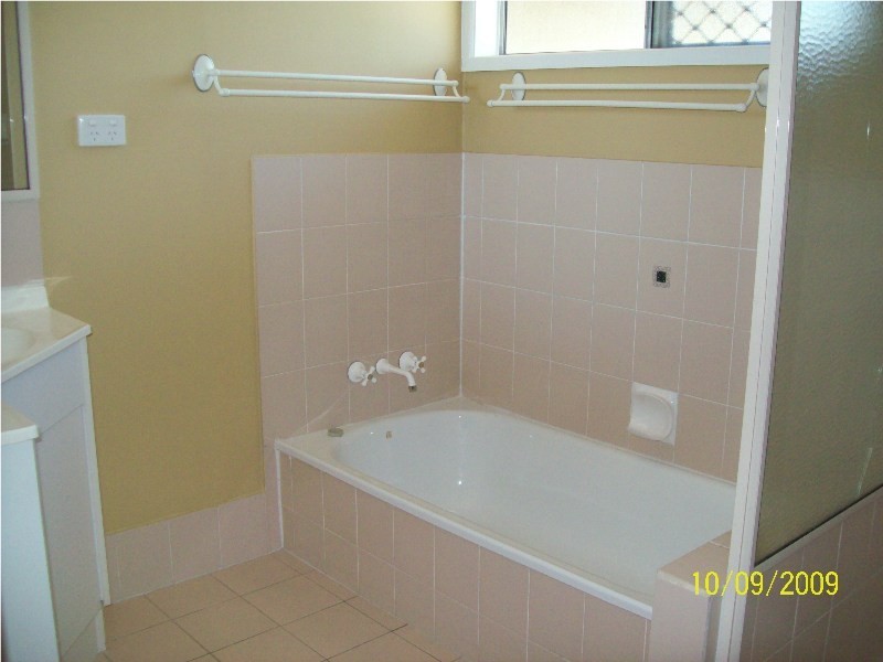 21 Hastings Terrace, Macleay Island QLD 4184