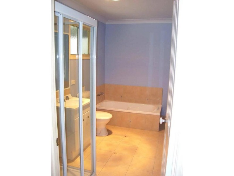 15 Wirralee Street, Macleay Island QLD 4184