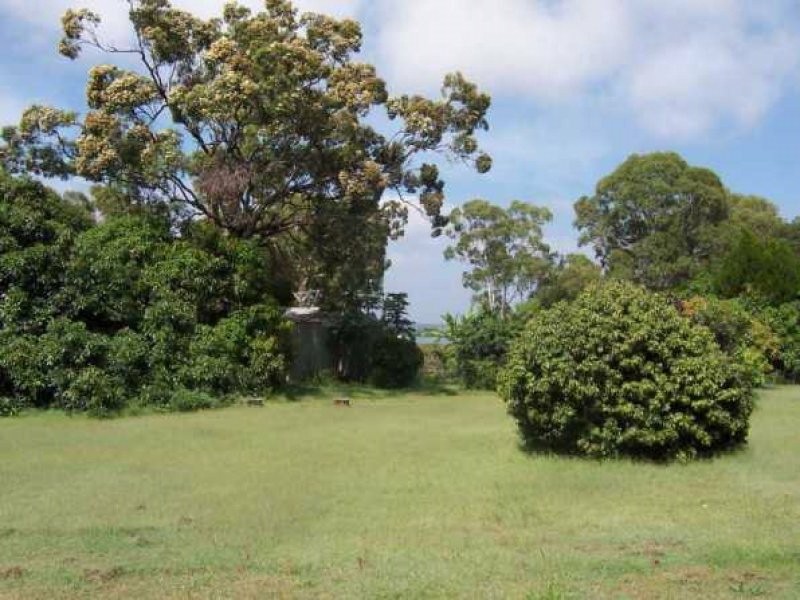9 Alexander Street, Macleay Island QLD 4184