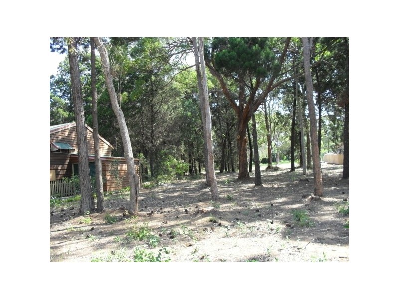 193 High Central Road, Macleay Island QLD 4184